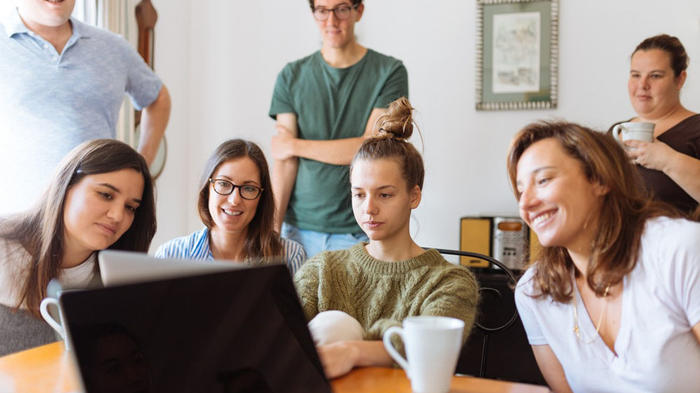 In der Krise sind viele Lehrstellen und Zukunftsperspektiven in Gefahr.  -  Bild:.PxHere