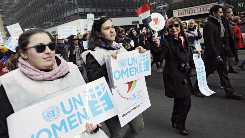 UN Women-Demonstration für Geschlechter-Gleichstellung in New York. - Bild: flickr/ J. Carrier