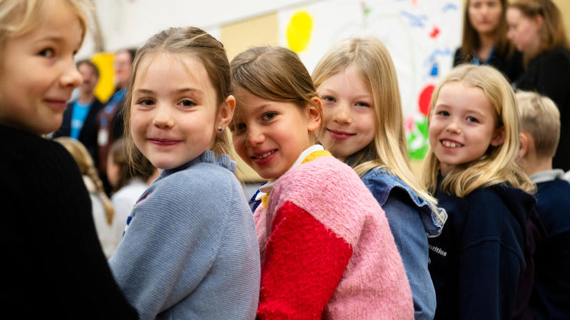 Bildungschancen sind immer noch vom Einkommen der Familie abhängig. - Bild: UNICEF/ Annette Etkes
