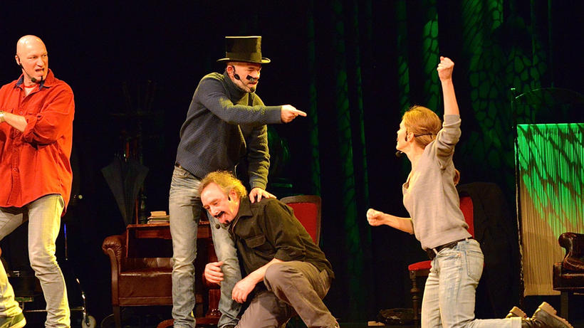 Improvisations-Theater - Bild: Wikimedia.org / Frankie Fouganthin