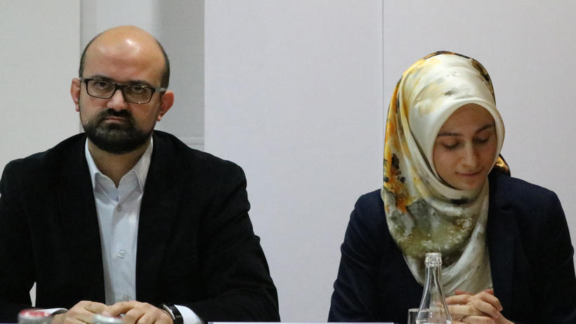 Beklagt Repressalien regierungsnaher türkischer Kräfte in Deutschland: Ercan Karakoyun (links). - Bild: zwd 