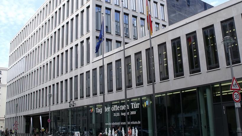 Diensdtsiotz des Bundesministeriums für Familie, Senioren, Frauen und Jugend (BMFSFJ)