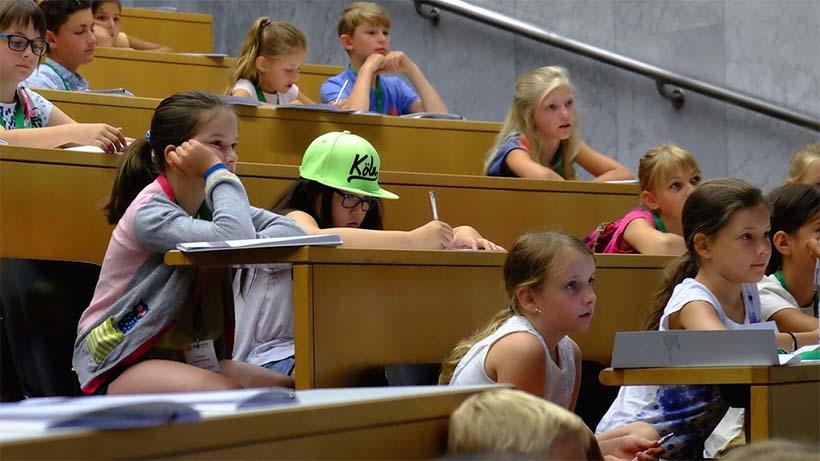 Kinder in der Schule Qulle: flickr